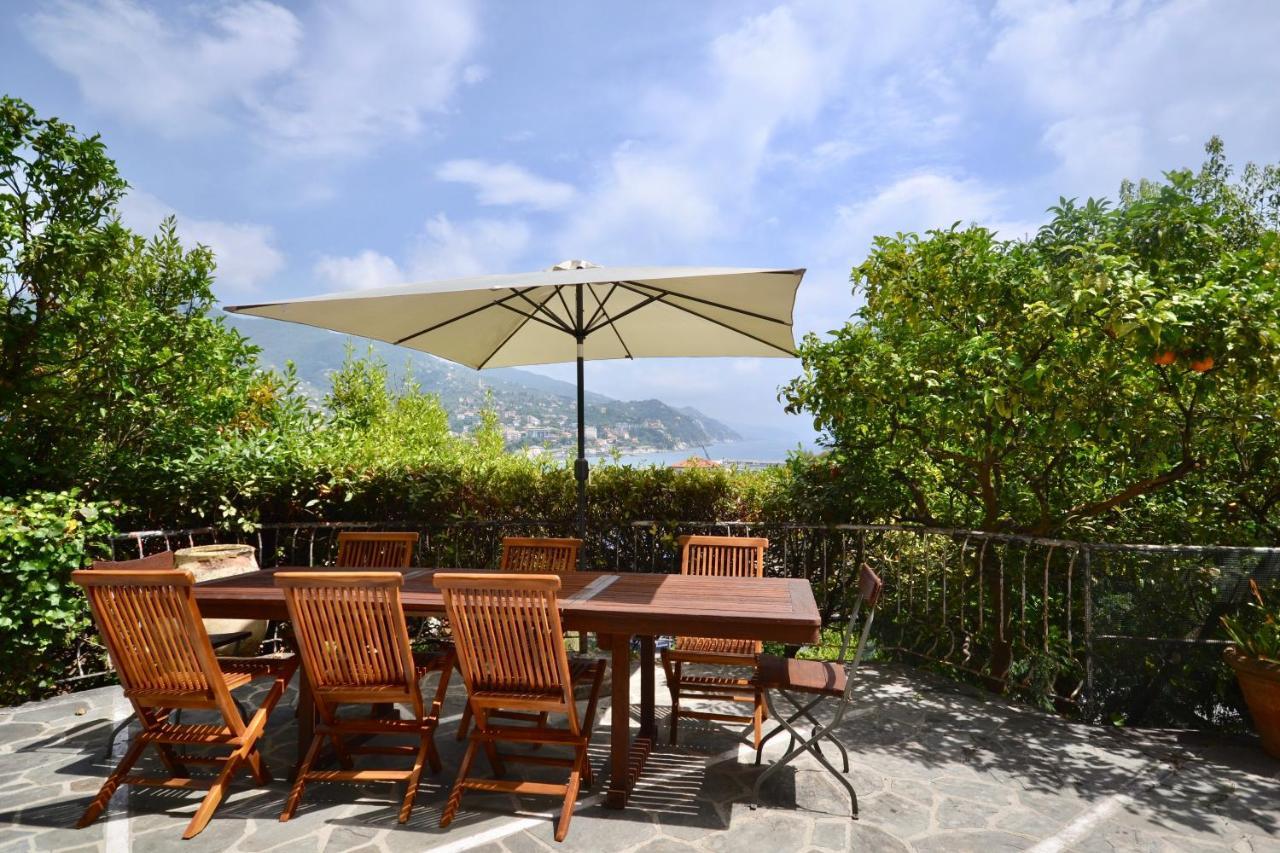 Villa Riviera Rapallo - 5 Min Walking From Beach Екстер'єр фото