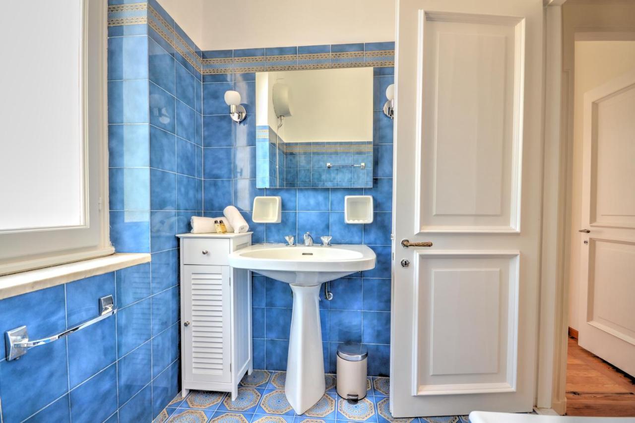 Villa Riviera Rapallo - 5 Min Walking From Beach Екстер'єр фото